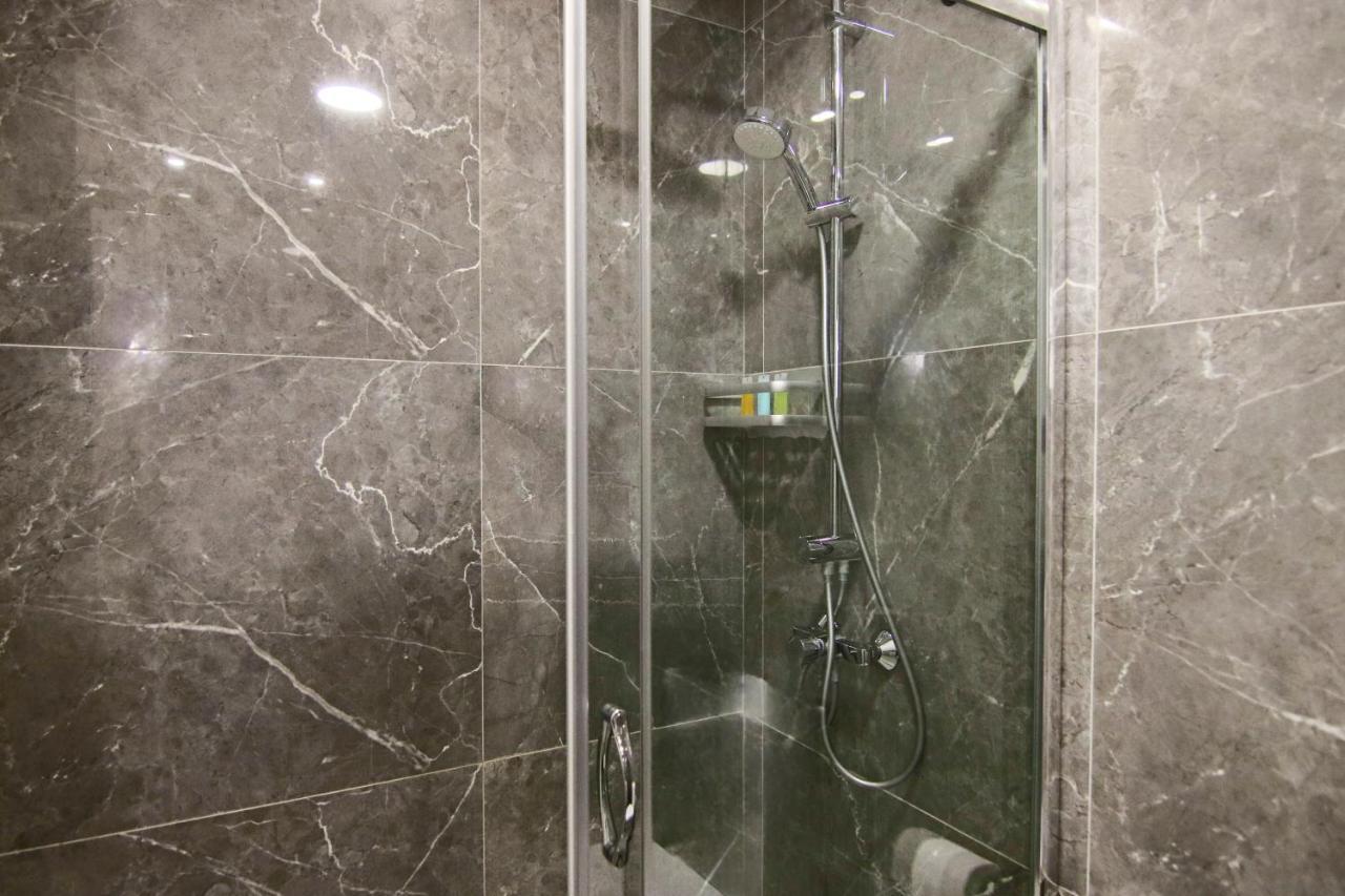 Phaedrus Living: Luxury Suite Nicosia 509 Luaran gambar